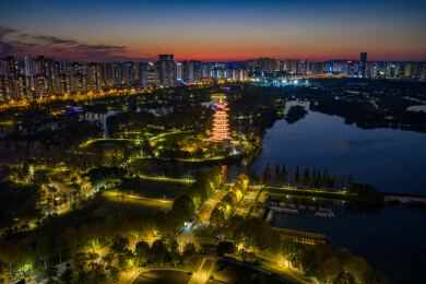 航拍湖南长沙南二环罗家嘴立交桥与洋湖夜景