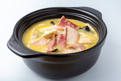 咸肉煨豆腐
