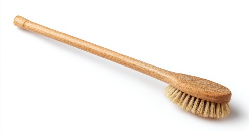 木质短毛刷子简洁特写