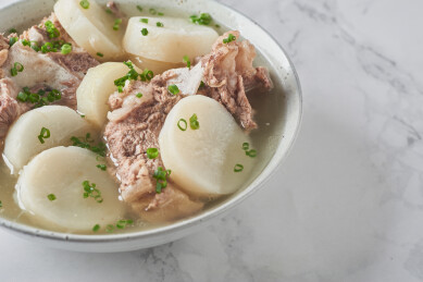 美味养生的经典猪尾骨萝卜汤