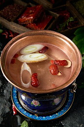 迷你小火锅清汤高汤锅底