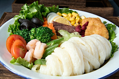 牛筋面为主的轻食健康减脂餐