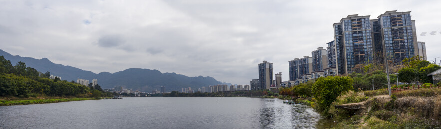 清远阳山北江畔城市风光