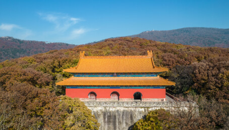 航拍江苏南京钟山风景名胜区明孝陵方城明楼