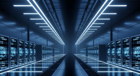 配备照明服务器架和LED灯光的数据中心