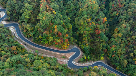 山区公路交通航拍