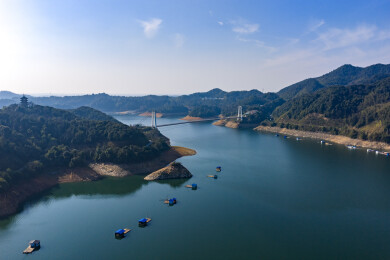 航拍湖南株洲市攸县酒仙湖景区