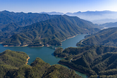 航拍江西萍乡芦溪狗脑寨与山口岩水库