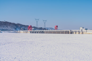 吉林市丰满水电站冬季大坝