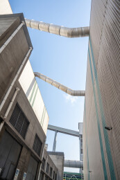钢铁管道和支架
