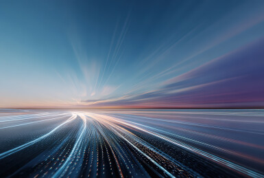 光轨延伸的夜景公路