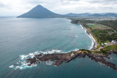 航拍日本鹿儿岛县开闻岳的风光