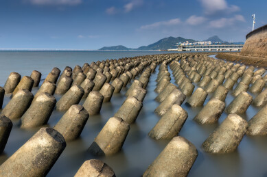 温州洞头海边防浪堤