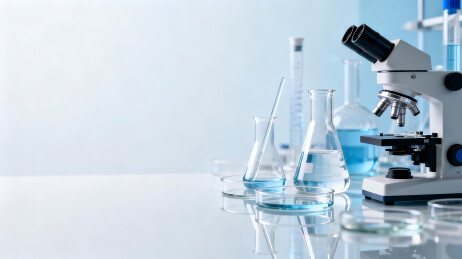 医疗实验室显微镜烧杯特写