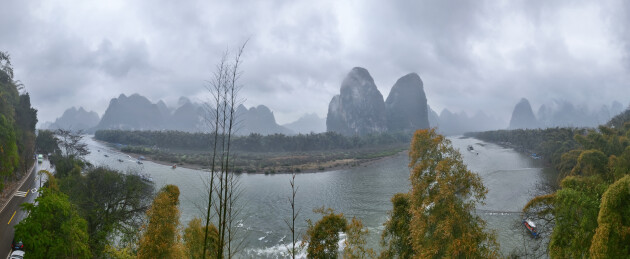 广西桂林阳朔漓江风景航拍全景