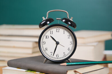 书上的闹钟学习概念