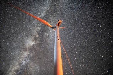 风力发电机与银河星空-广西柳州融水尧告