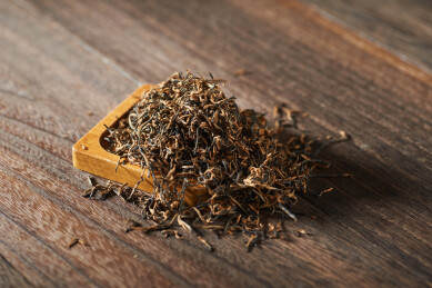 高端武夷山桐木关金骏眉红茶