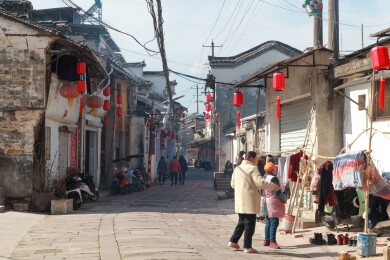 黄山市休宁县齐宁街街景
