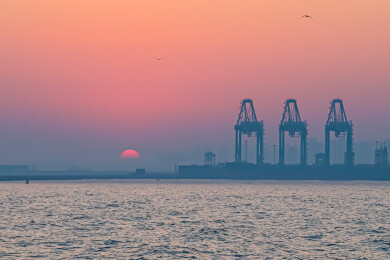 秦皇岛海滨城市风景图