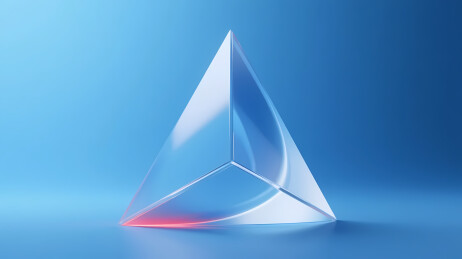 透明三角锥蓝背景