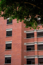 中国广西南宁中山路小学红砖教学楼建筑