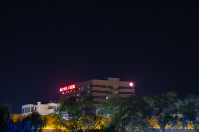 甘肃张掖 甘州区人民医院 建筑夜景灯光