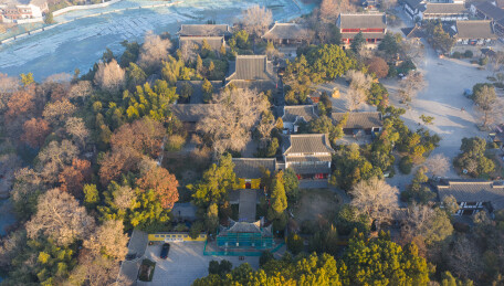 航拍扬州大明寺秋景