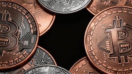 比特币硬币特写展示