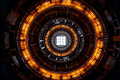 环形天井工业风主视觉