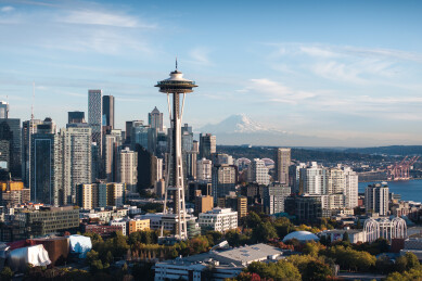 美国西雅图太空针塔城市高楼天际线风光航拍
