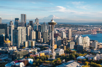 美国西雅图太空针塔城市高楼天际线风光航拍