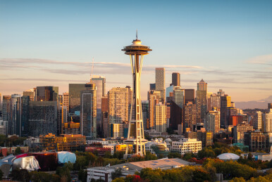 美国西雅图太空针塔城市高楼天际线风光航拍