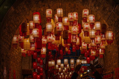 浙江金华义乌西门老街灯笼古建筑走廊