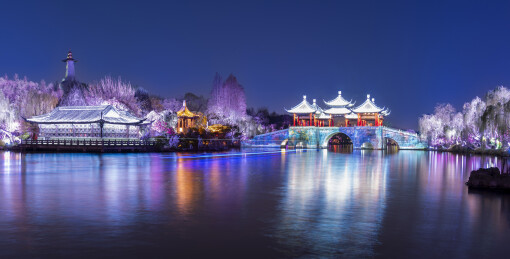 扬州瘦西湖夜景，烟花三月下扬州