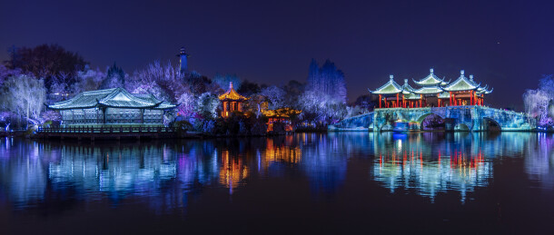 扬州瘦西湖夜景，烟花三月下扬州