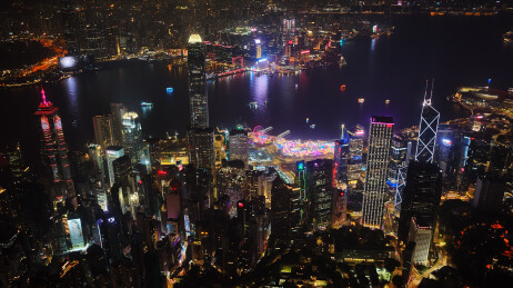 中国香港中环维多利亚港两岸城市灯光夜景