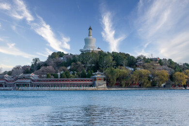 北京北海公园琼华岛风光白塔山永安寺塔