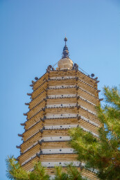 沈阳回龙寺舍利塔