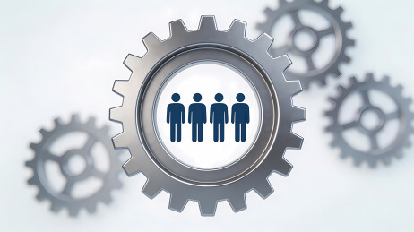 银灰齿轮与蓝人协作