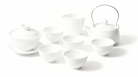 白色陶瓷茶具套装静物展示