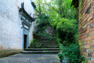 徽派建筑门罩砖雕瓦当细节特写
