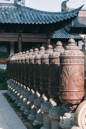 中国上海 真如寺内转经筒