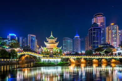 中国贵州省贵阳市南明区甲秀楼夜景