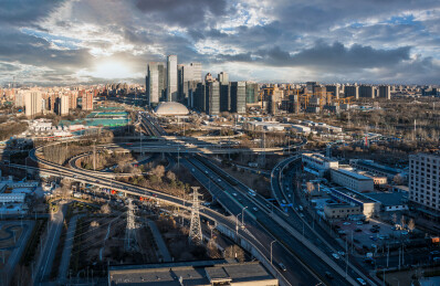 北京丽泽商务区城市立交与现代建筑群航拍全景