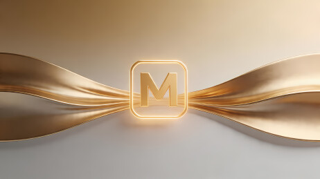 金色M字母与丝带