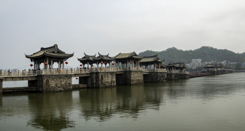 广东潮汕潮州广济桥过河拆桥