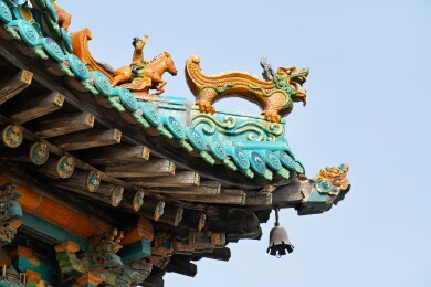 山西介休，全国重点文物保护单位太和岩牌楼