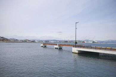 日本北海道冬季函馆城市建筑与海景风光