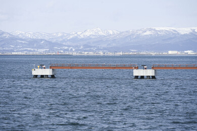 日本北海道冬季函馆城市建筑与海景风光